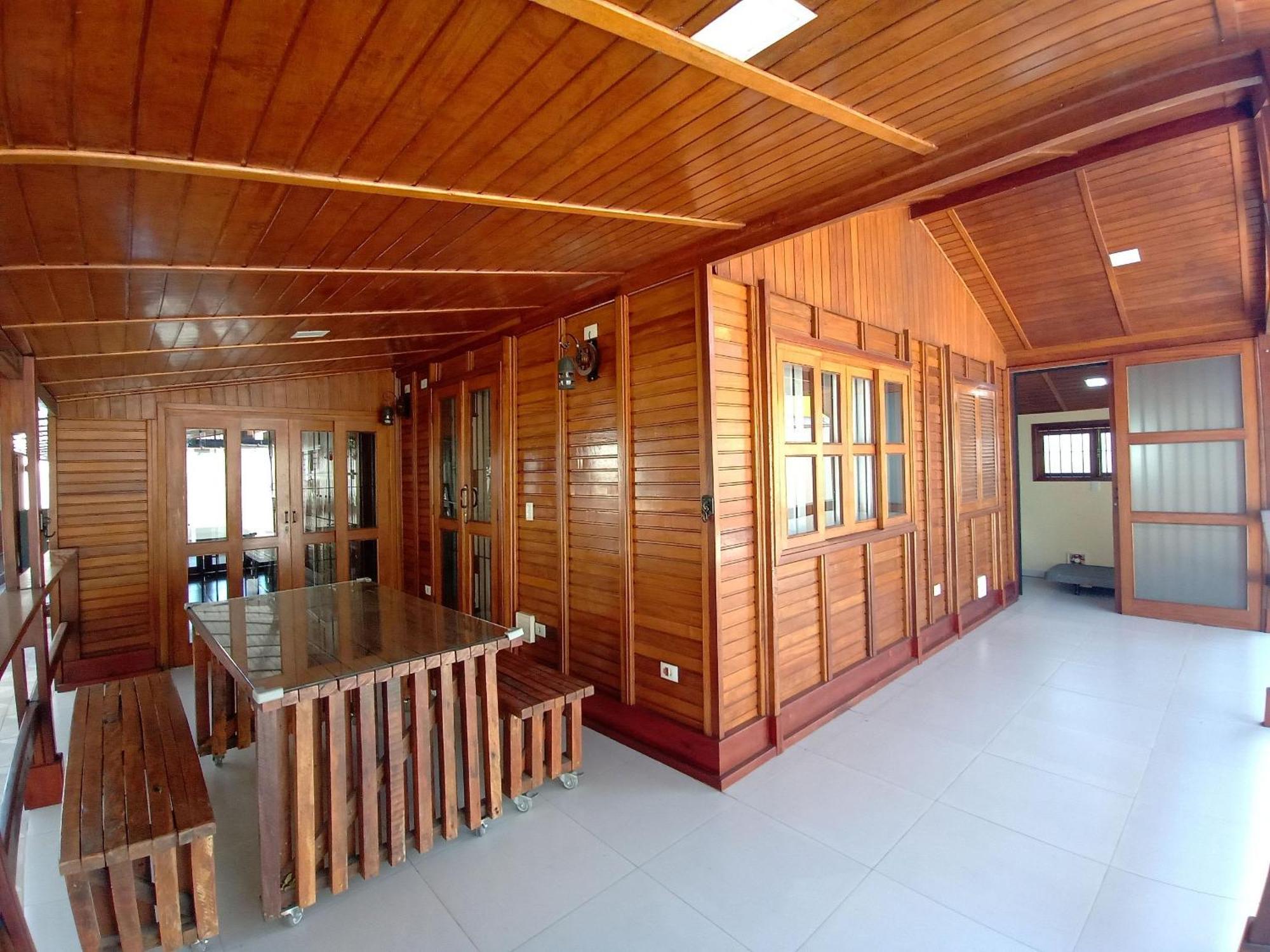Moreira Casa Com Churrasqueira E Ar-condicionado Ubatuba